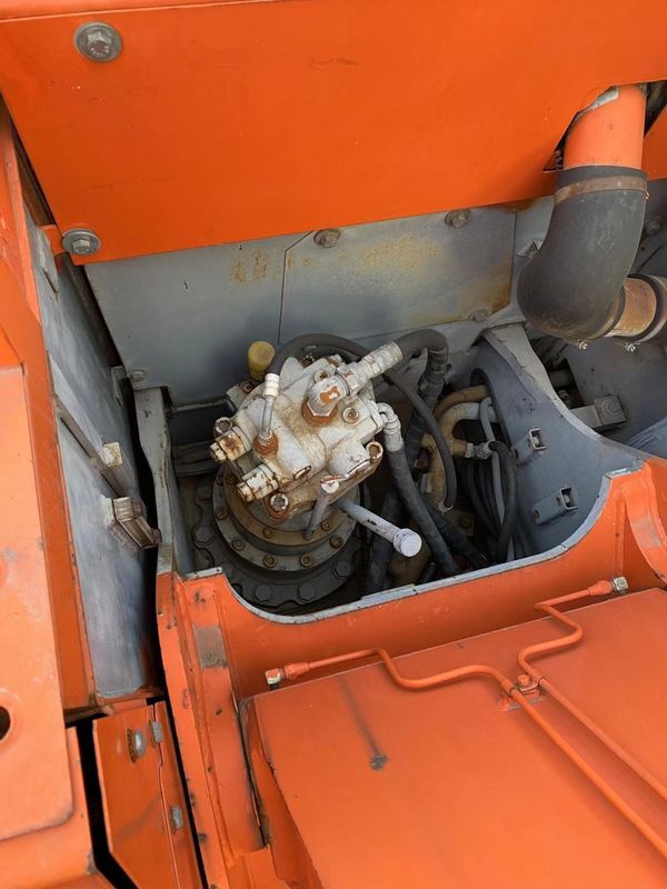 हिताची स्टॉक में 90% इस्तेमाल किया HITACHI ZX135us खुदाई मशीन, HITACHI ZX135us ZX120-6 ZX240-3g सस्ते मूल्य के साथ शंघाई में बिक्री के लिए