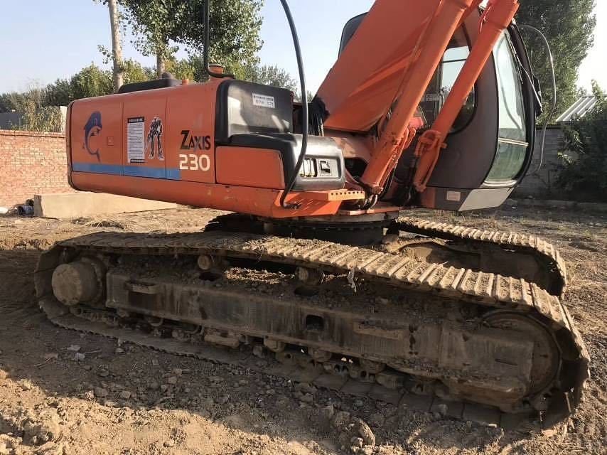 Hitachi गर्म बिक्री दूसरा हाथ जापान उत्पत्ति HITACHI ZX260 क्रॉलर खुदाई सस्ती कीमत प्रयुक्त श्रृंखला खुदाई