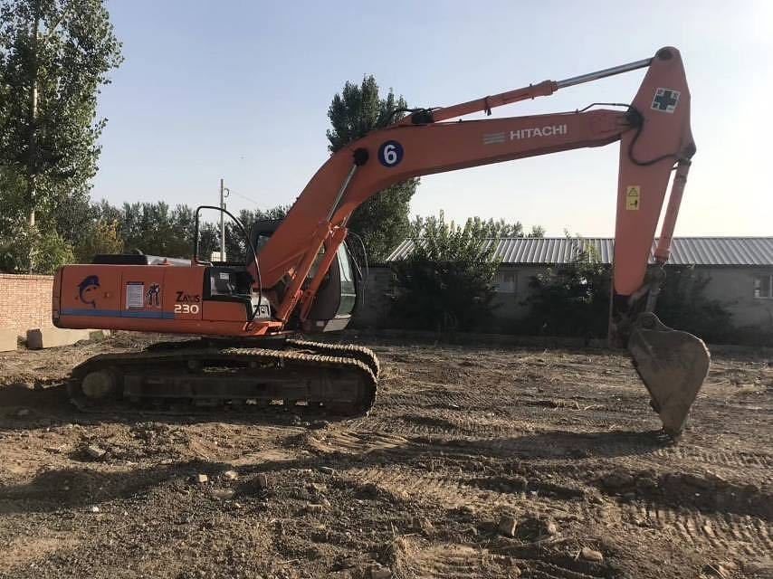 Hitachi गर्म बिक्री दूसरा हाथ जापान उत्पत्ति HITACHI ZX260 क्रॉलर खुदाई सस्ती कीमत प्रयुक्त श्रृंखला खुदाई
