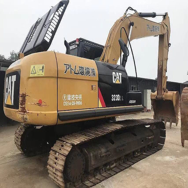 अच्छी हालत में,अच्छी कीमत पर बिकने वाली प्रयुक्त खुदाई मशीन CAT323