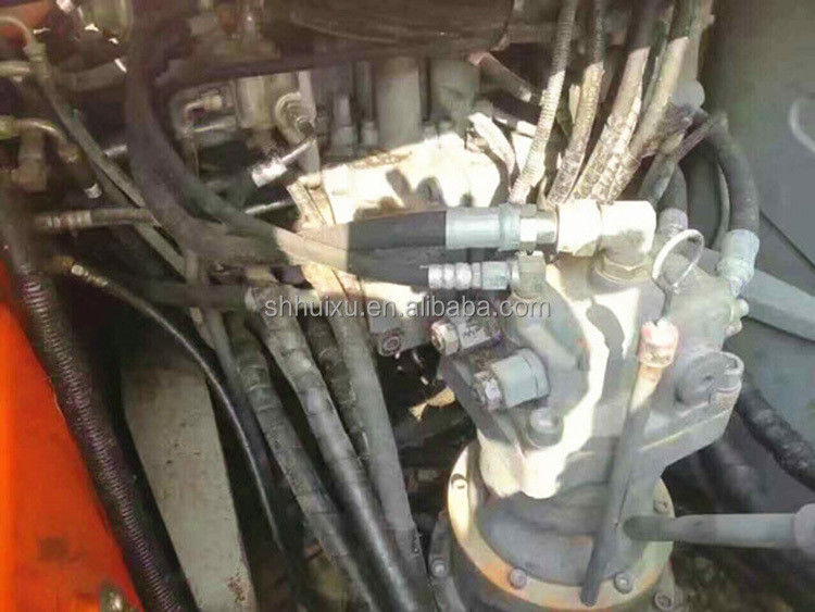 हिताची गर्म बिक्री प्रयुक्त खुदाई मशीन दूसरा हाथ क्रॉलर खुदाई HITACHI 130 अच्छी स्थिति