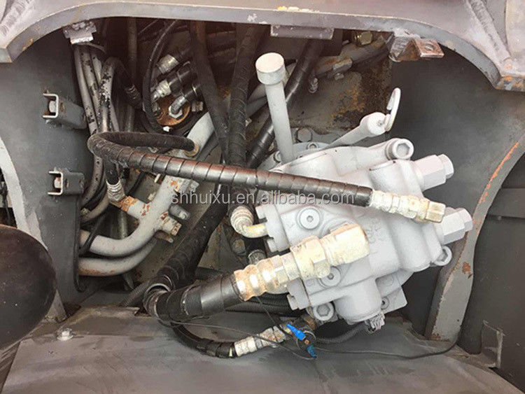 हिताची गर्म बिक्री दूसरा हाथ क्रॉलर खुदाई HITACHI 135 अच्छी हालत इस्तेमाल किया खुदाई मशीन जापानी बिक्री के लिए