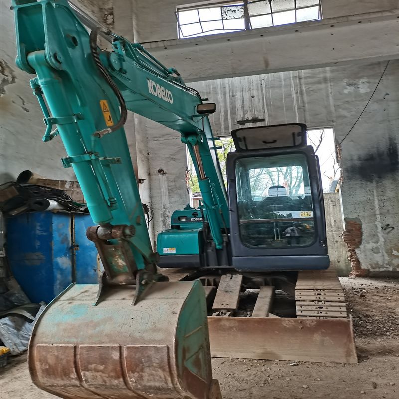 असली शूट 90% नई मूल जापान प्रयुक्त KOBELCO SK 75 क्रॉलर खुदाई मशीन बिक्री के लिए प्रयुक्त KOBELCO 75 जापानी प्रौद्योगिकी खुदाई मशीन