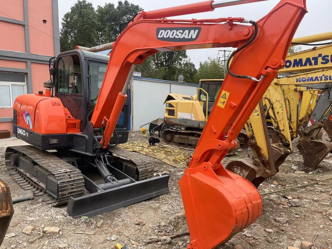 उच्च गुणवत्ता वाली प्रयुक्त मिनी खुदाई Doosan ZX60 निर्माण मशीन/दूसरा हाथ हाइड्रोलिक क्रॉलर खुदाई DOOSAN ZX60 कोरिया मूल