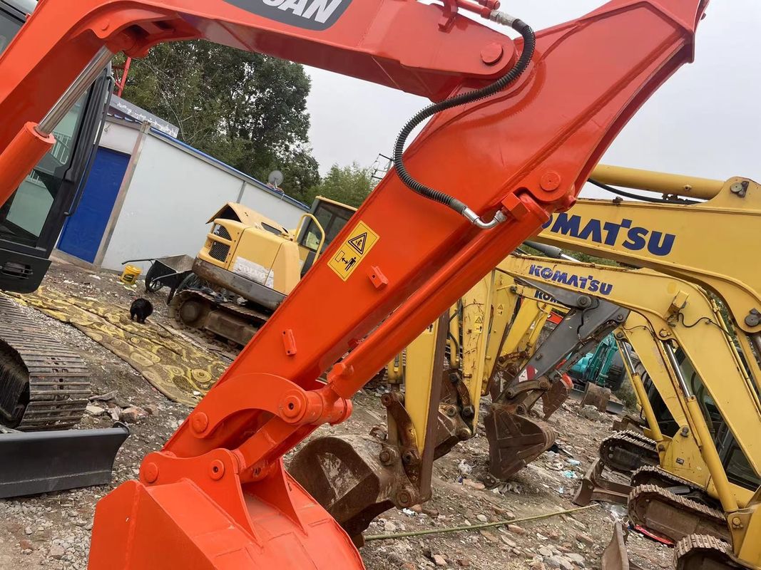 उच्च गुणवत्ता वाली प्रयुक्त मिनी खुदाई Doosan ZX60 निर्माण मशीन/दूसरा हाथ हाइड्रोलिक क्रॉलर खुदाई DOOSAN ZX60 कोरिया मूल