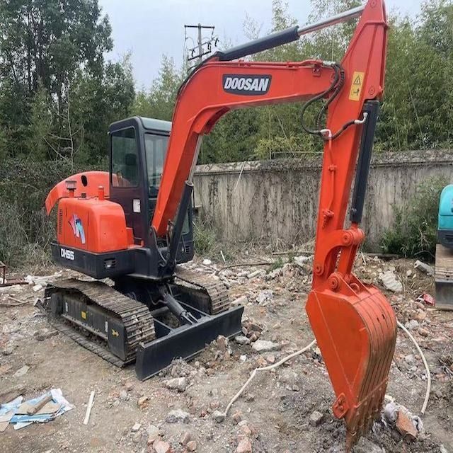 80%नई इस्तेमाल की गई खुदाई Doosan 55 खुदाई कोरिया सेकंड हैंड इस्तेमाल किया खुदाई अच्छी कीमत