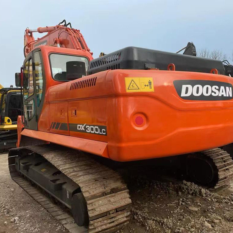 इस्तेमाल किया हुआ Doosan DX300 खुदाई मशीन Doosan second hand DX300LC DX225 DH225 इस्तेमाल किया हुआ खुदाई मशीन अच्छी हालत में कम कीमत के साथ