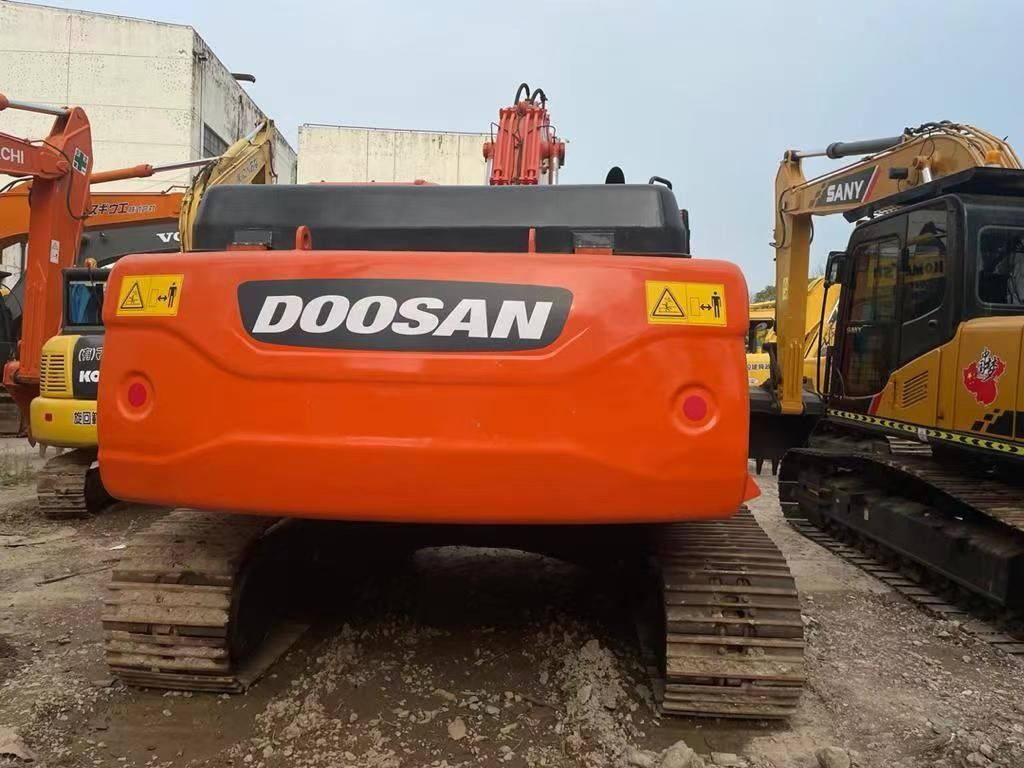 इस्तेमाल किया हुआ Doosan DX300 खुदाई मशीन Doosan second hand DX300LC DX225 DH225 इस्तेमाल किया हुआ खुदाई मशीन अच्छी हालत में कम कीमत के साथ
