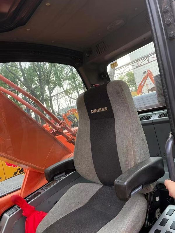 इस्तेमाल किया हुआ Doosan DX300 खुदाई मशीन Doosan second hand DX300LC DX225 DH225 इस्तेमाल किया हुआ खुदाई मशीन अच्छी हालत में कम कीमत के साथ