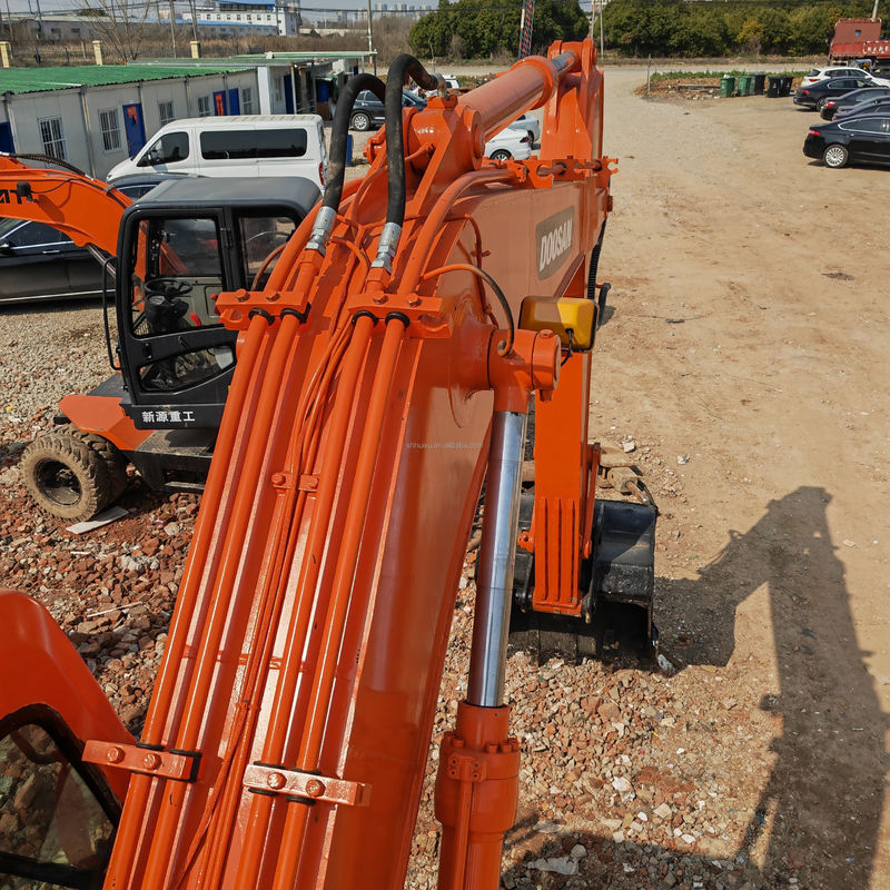 Doosan गर्म बिक्री नई अच्छी बिक्री का इस्तेमाल किया Doosan DH150 पहिया खुदाई मशीन, 90 नई/उपयोगी खुदाई मशीन Doosan