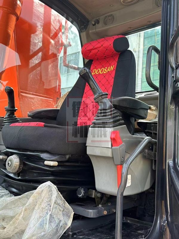 उच्च गुणवत्ता वाला मूल प्रयुक्त उत्खनन उपकरण Doosan Dh60 Dh75 Dh80 Doosan DX500LC DX300 DX220 DX225 प्रयुक्त उत्खनन उपकरण बिक्री के लिए