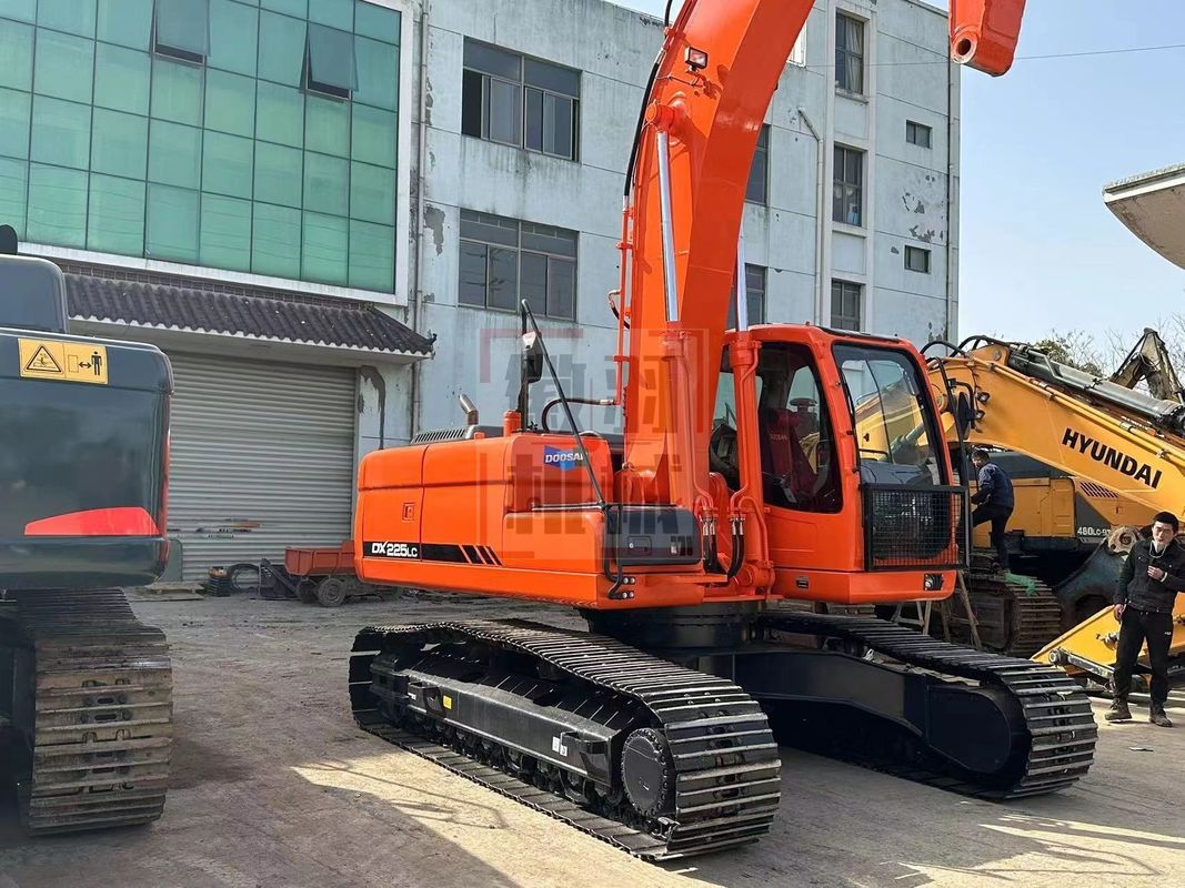 उच्च गुणवत्ता वाला मूल प्रयुक्त उत्खनन उपकरण Doosan Dh60 Dh75 Dh80 Doosan DX500LC DX300 DX220 DX225 प्रयुक्त उत्खनन उपकरण बिक्री के लिए