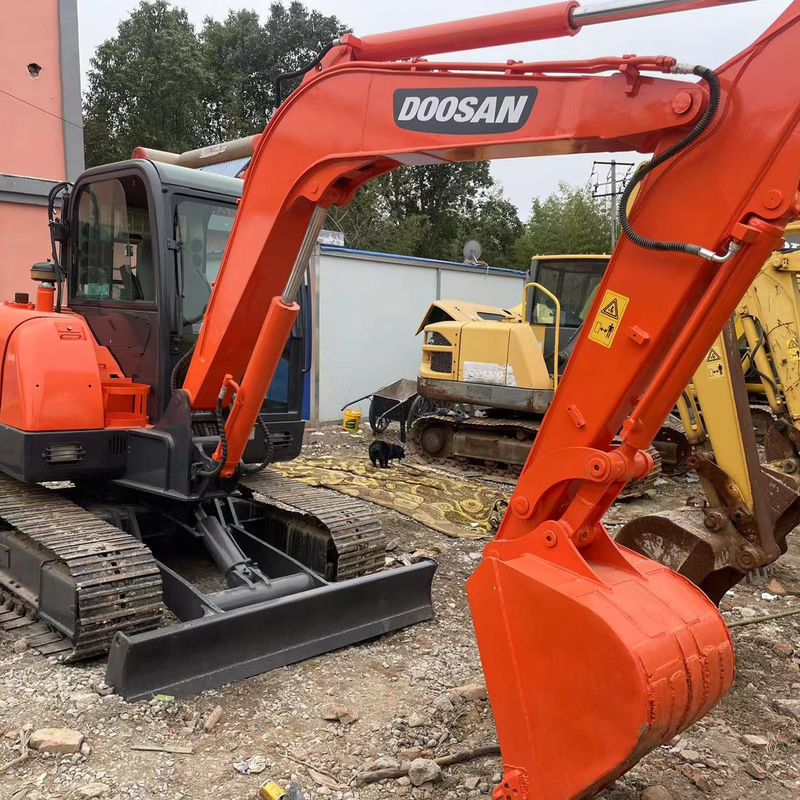 इस्तेमाल किया हाइड्रोलिक खुदाई Doosan DH60-7 छोटे खुदाई खुदाई इस्तेमाल किया सस्ता दूसरा हाथ मशीन इस्तेमाल की बिक्री