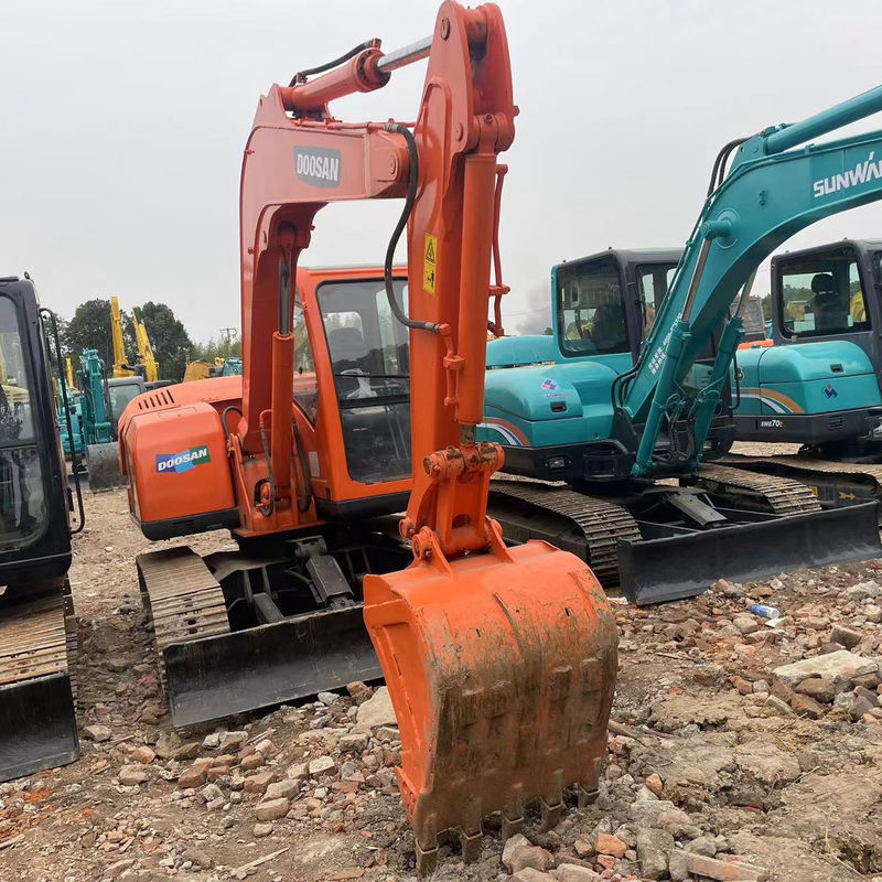 अच्छा प्रदर्शन खुदाई Doosan DX75 छोटे खुदाई मशीनों का इस्तेमाल किया 6 टन खुदाई बिक्री के लिए मिनी सबसे अच्छा खुदाई