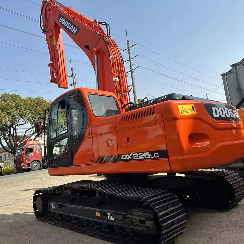 मूल पेंट और स्थिति बिक्री के लिए सेकंड हैंड खुदाई मशीन Doosan DX225LC