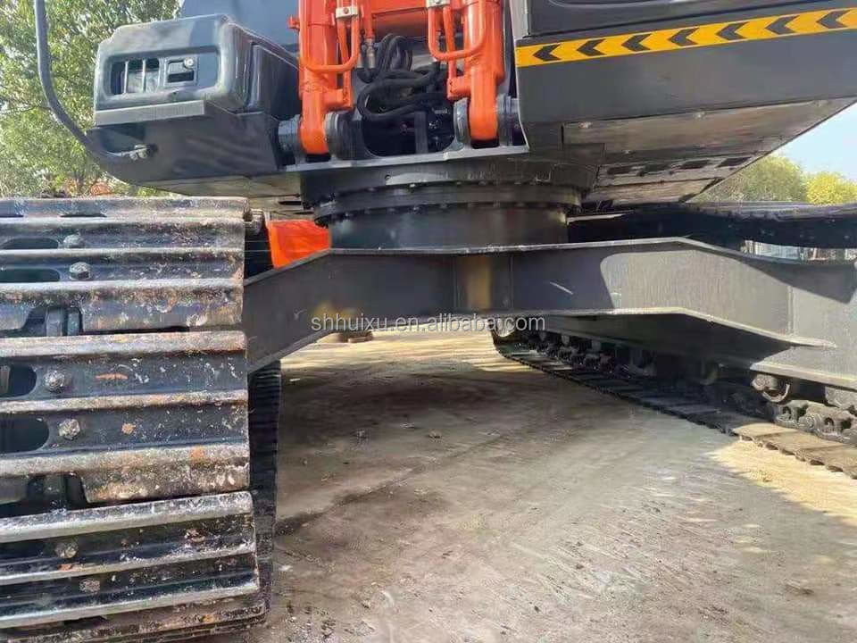हिताची स्टॉक में अच्छी स्थिति में हिताची ZX200-5 सेकंड हैंड हाइड्रोलिक क्रॉलर खुदाई/उपयोगी खुदाई मशीन हिताची ZX200-5 सस्ती कीमत