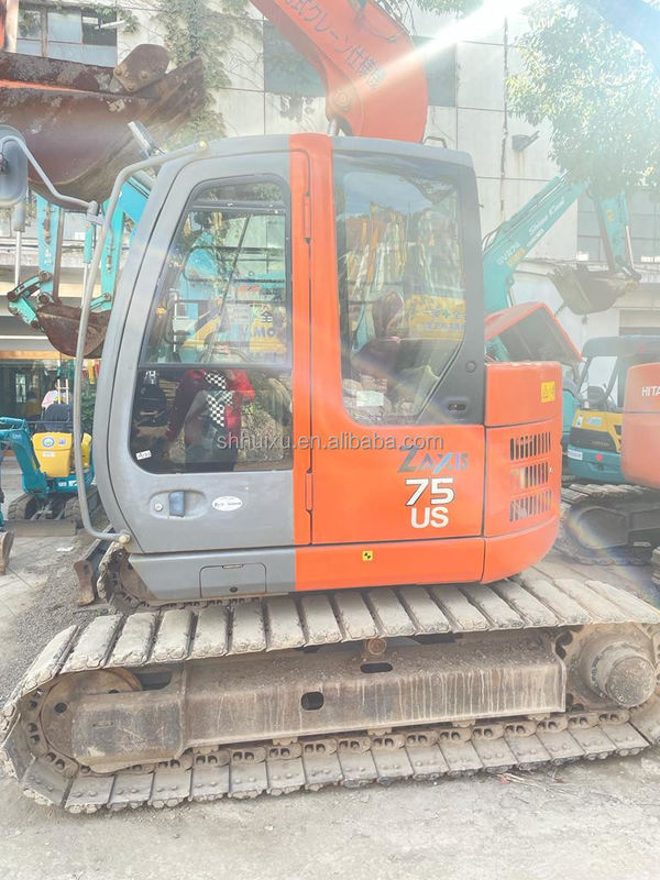 स्टॉक में Hitachi जापान मूल Hitachi ZX75 सेकंड हैंड हाइड्रोलिक क्रॉलर खुदाई/उपयोग किया गया मिनी खुदाई Hitachi ZX75 अच्छी गुणवत्ता सस्ती कीमत