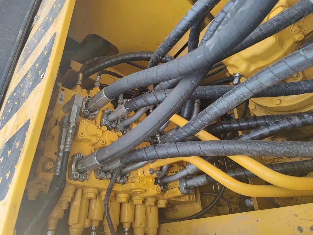 25.6TON प्रयुक्त कोमात्सु पीसी 200 खुदाई मशीन/लगभग नई/सेकंड हैंड कोमात्सु पीसी 200-5 मध्यम खुदाई मशीन