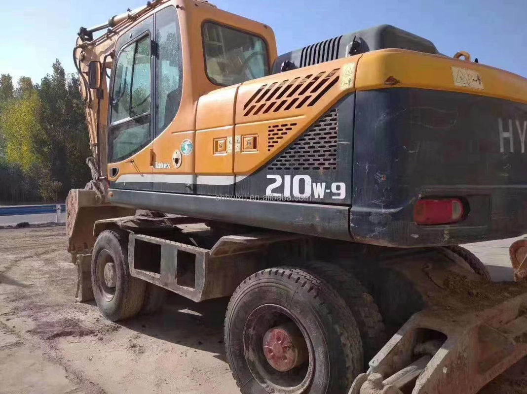 कोरिया मूल 2014 इस्तेमाल किया हुआंडई r210w-9 पहिया खुदाई/टायर मशीन R210w-9 हुंडई बिक्री के लिए