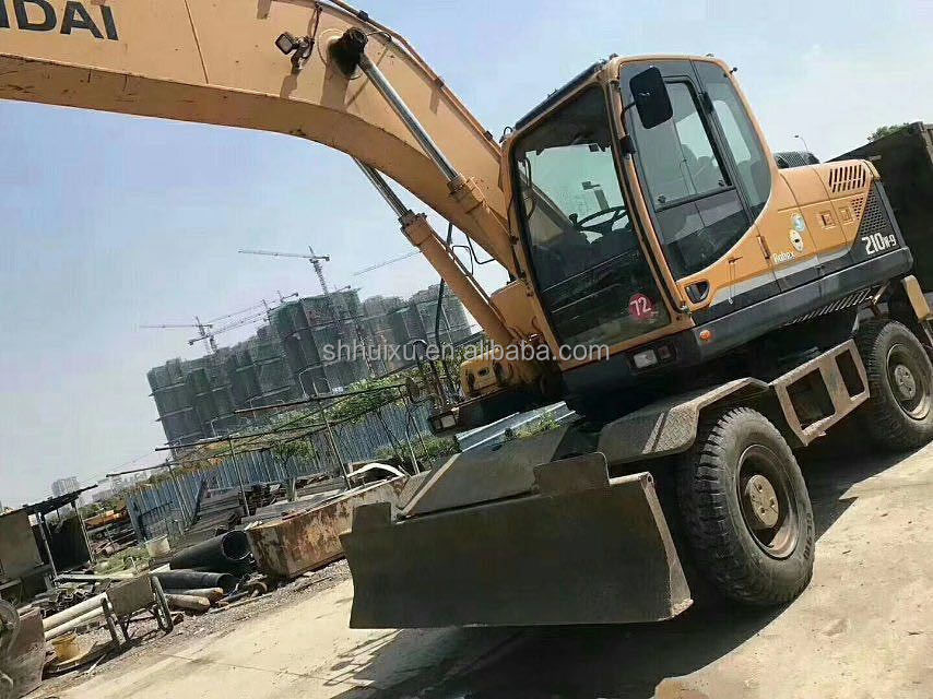 कोरिया मूल 2014 इस्तेमाल किया हुआंडई r210w-9 पहिया खुदाई/टायर मशीन R210w-9 हुंडई बिक्री के लिए