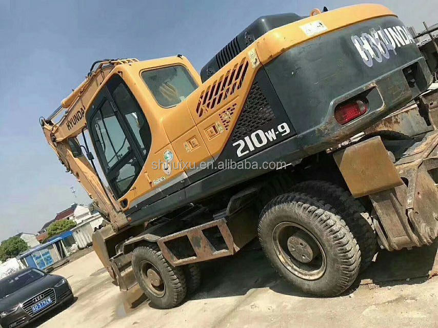 कोरिया मूल 2014 इस्तेमाल किया हुआंडई r210w-9 पहिया खुदाई/टायर मशीन R210w-9 हुंडई बिक्री के लिए