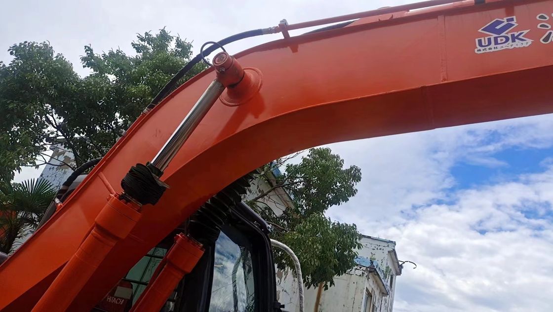 नई आगमन विश्वसनीय गुणवत्ता HITACHI ZX130 खुदाई मशीन इस्तेमाल किया खुदाई मशीनें बिक्री के लिए कम कीमत
