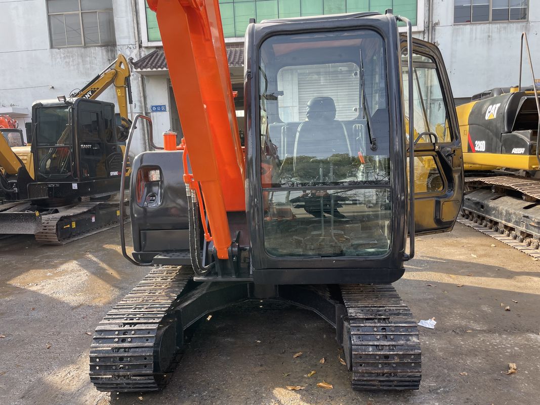 मूल कारखाना निर्मित गुणवत्ता hitachi इस्तेमाल किया zx60 6 टन मिनी खुदाई मशीनों 60T hitachi मशीनरी कारखाने की कीमत