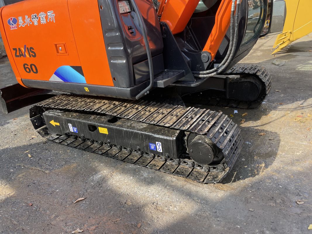 मूल कारखाना निर्मित गुणवत्ता hitachi इस्तेमाल किया zx60 6 टन मिनी खुदाई मशीनों 60T hitachi मशीनरी कारखाने की कीमत