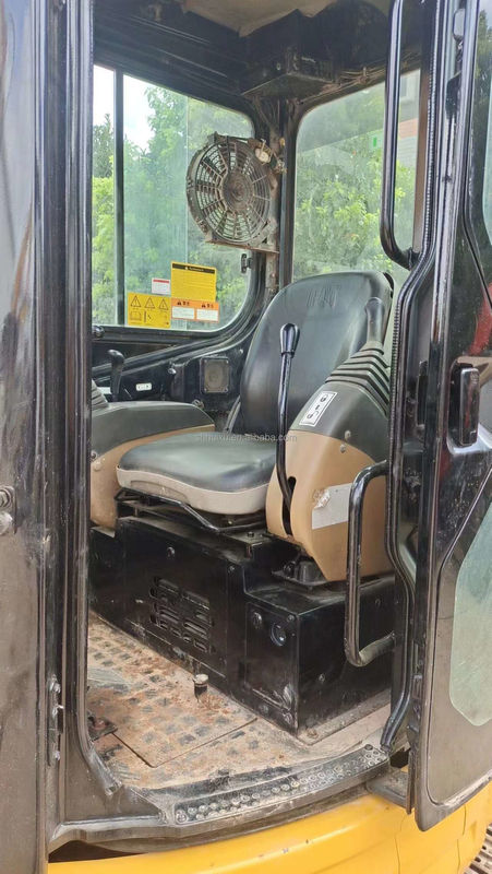 इस्तेमाल किया मिनी उत्खनन CAT303 ड्राइविंग कैब के साथ हाथ पृथ्वी खुदाई चीन मिनी खुदाई
