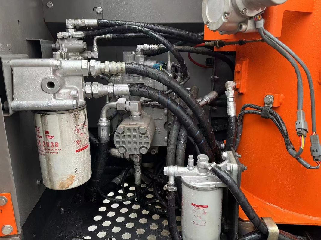 नई आगमन HITACHI ZX130 खुदाई इस्तेमाल किया उत्खनन Hitachi zx130/दूसरा हाथ क्रॉलर उत्खनन Hitachi zx130
