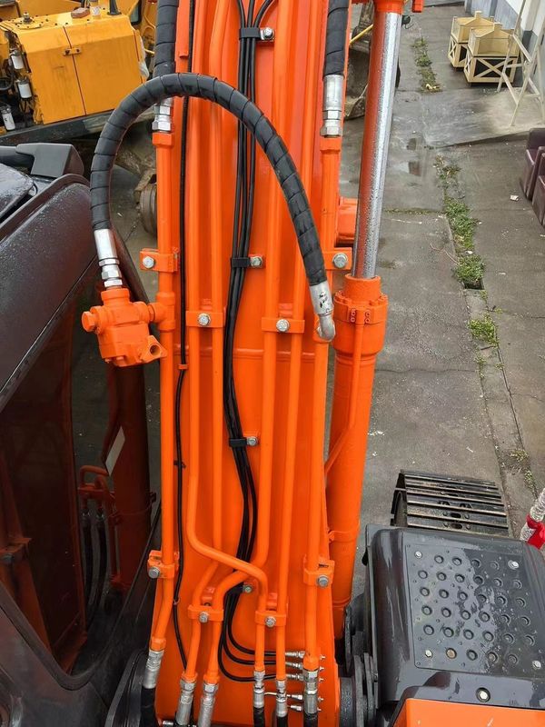 नई आगमन गर्म बिक्री उत्पाद इस्तेमाल किया Hitachi zx 130/दूसरा हाथ Hitachi zx 130 बिक्री पर