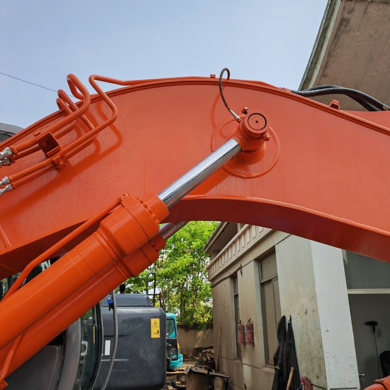 हिताची स्टॉक में 90% सेकंड हैंड हिताची zx135/उपयोगी क्रॉलर खुदाई करने वाली हिताची zx135 बिक्री के लिए