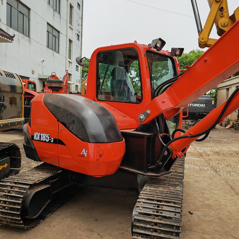 प्रयोग किया गया मध्यम आकार का खुदाई करनेवाला kubota185/निर्यात के लिए तैयार दूसरा हाथ खुदाई करनेवाला Kubota 185 बिक्री पर
