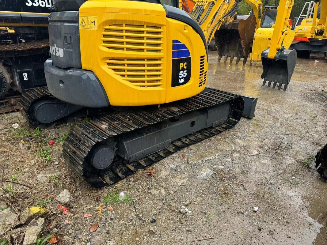 प्रयोग में लाई गई छोटी खुदाई करने वाली Komatsu PC55MR उपयोग में लाई गई मिनी खुदाई करने वाली Komatsu 5T मशीनरी घरेलू मशीनें सफाई की मशीनें