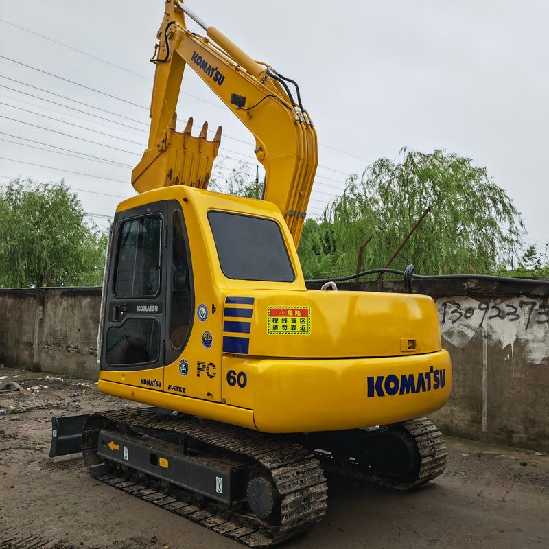 जापानी इंजन के साथ मध्यम खुदाई मशीन इस्तेमाल किया komatsu pc60-7/सेकंड हाथ खुदाई komatsu pc60-7 बिक्री पर