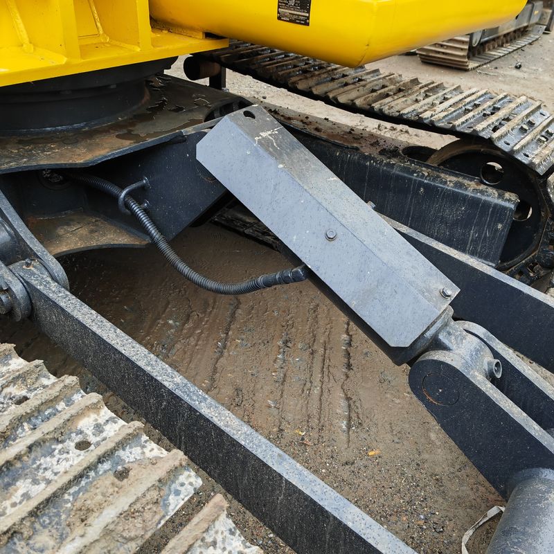 जापानी इंजन के साथ मध्यम खुदाई मशीन इस्तेमाल किया komatsu pc60-7/सेकंड हाथ खुदाई komatsu pc60-7 बिक्री पर