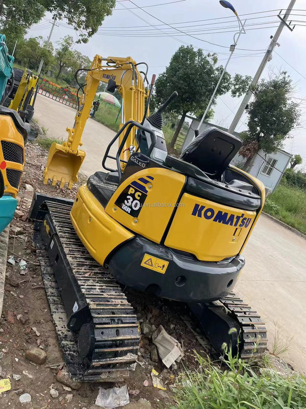 स्टॉक में मिनी क्रॉलर खुदाई मशीन इस्तेमाल किया komatsu pc30/कम कीमत इस्तेमाल किया komatsu मिनी खुदाई pc30 बिक्री पर