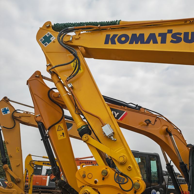 स्टॉक में प्रयुक्त खुदाई मशीन KOMATSU PC200-8/ORIGINAL PAINT SECOND HAND KOMATSU PC200-8 सस्ती कीमत के साथ बिक्री पर