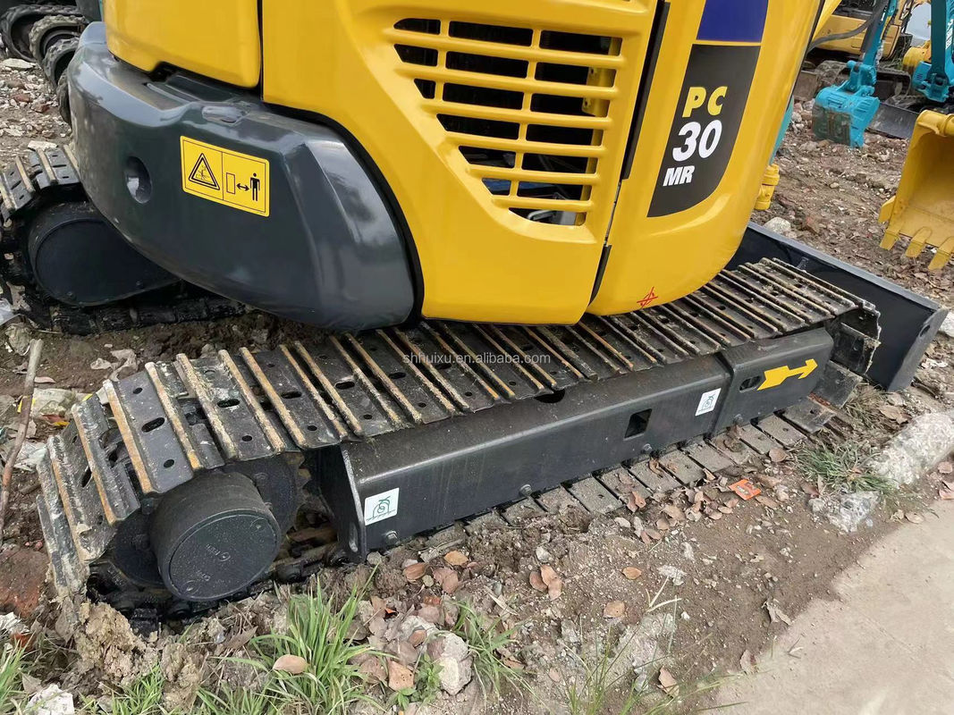 स्टॉक उत्पाद में इस्तेमाल किया komatsu pc30/मिनी एक्सकेवेटर सेकंड हैंड komatsu pc30 बिक्री पर