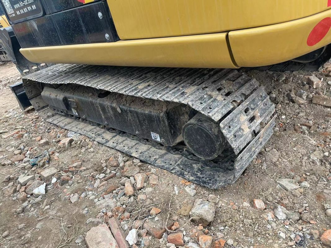 5.5टन प्रयुक्त खुदाई मशीन MINI CARALER CAT305.5E स्टॉक में सेकंड हैंड CAT305.5E बिक्री के लिए
